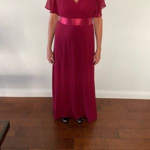 Long dress with small train - wine red